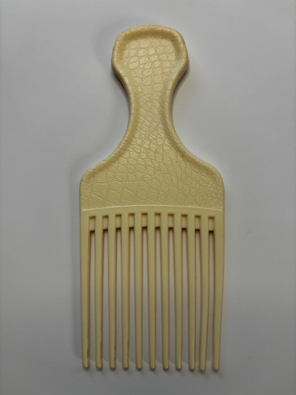 Vintage Goody Plastic Ivory Crocodile Textured Hair Pick Comb Lift USA 6.5"